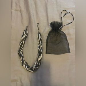 Costume jewelry: Women’s braided choker